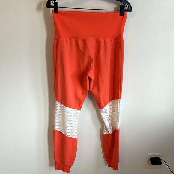 Nike Essential Mesh Panel Jogger Orange/ White - Picture 3 of 8
